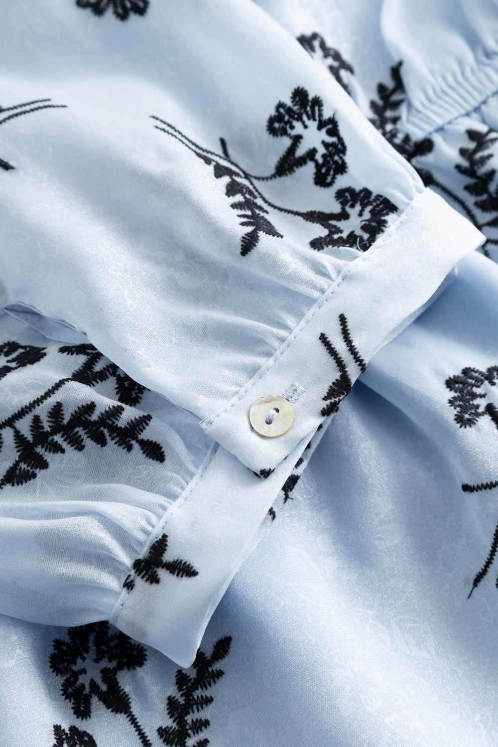 Jin Blouse Light Blue