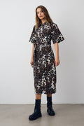 Noellas Keisley Dress Taleah Print. Køb Kjoler hos www.noellafashion.dk