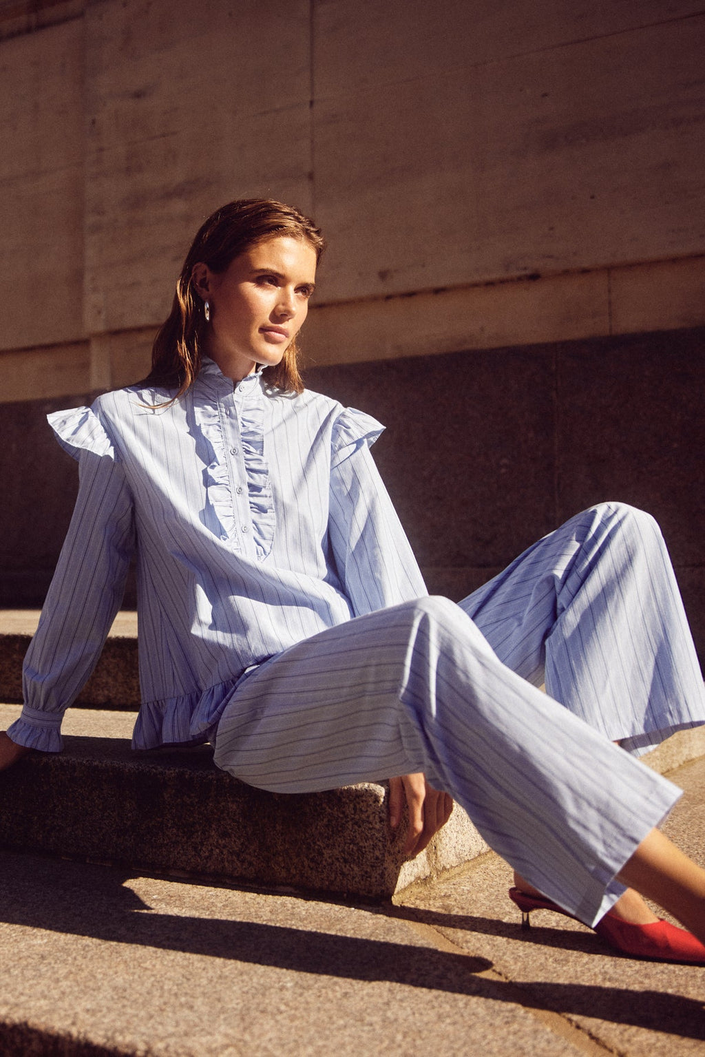 Noellas Sally Pants Light Blue Stripe. Køb Bukser hos www.noellafashion.dk